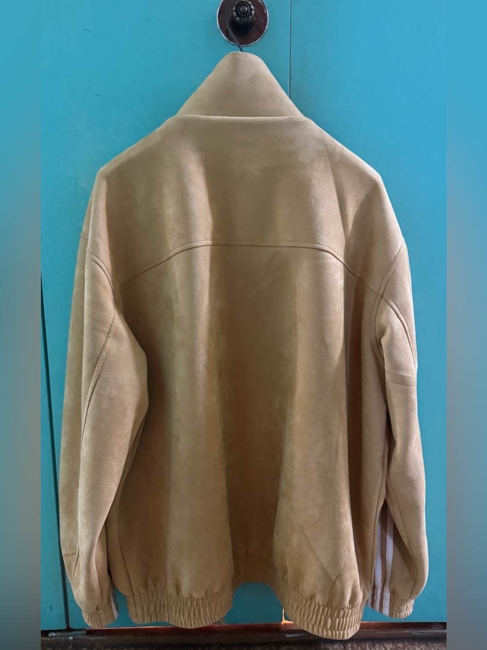 Adidas NWT XL Chinese New Year Jacket in Yellow - Picture 3 of 4